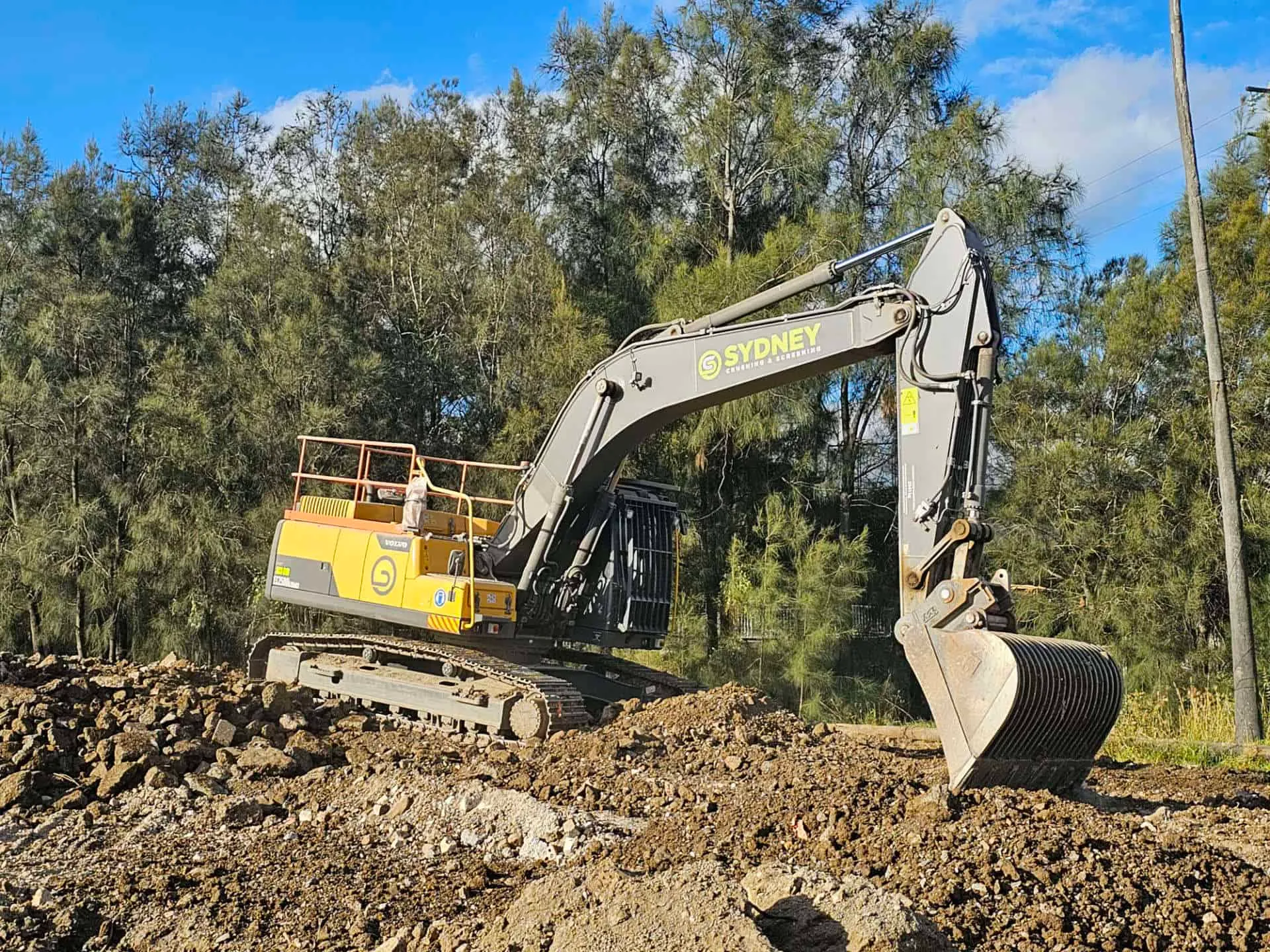 Sydney Crushing & Screening equipment working on site
