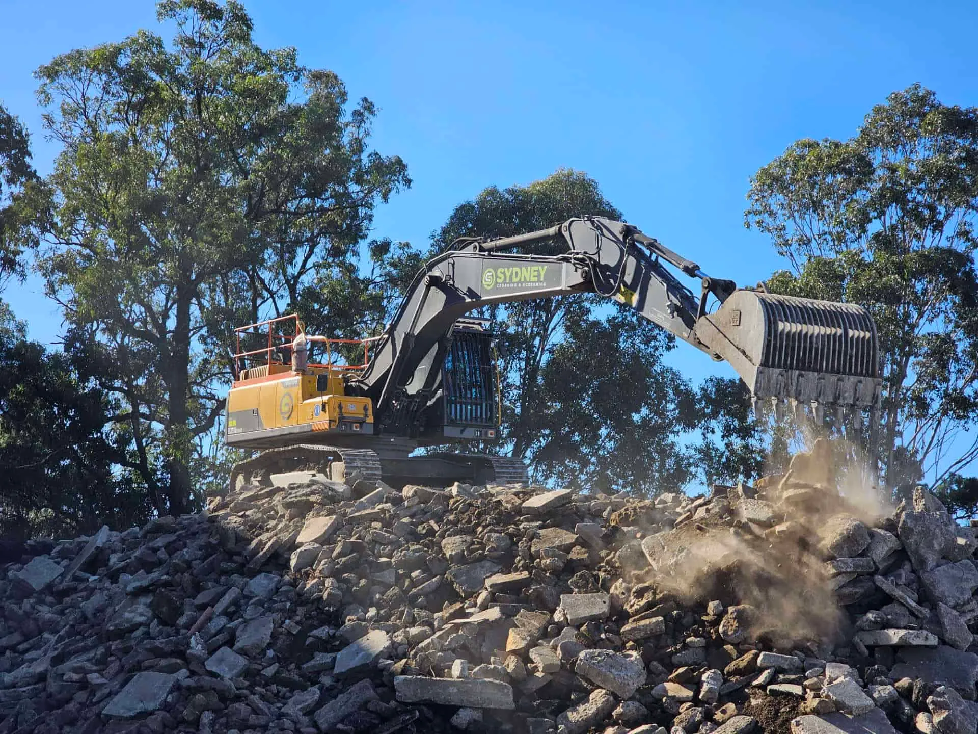 Sydney Crushing & Screening equipment working on site